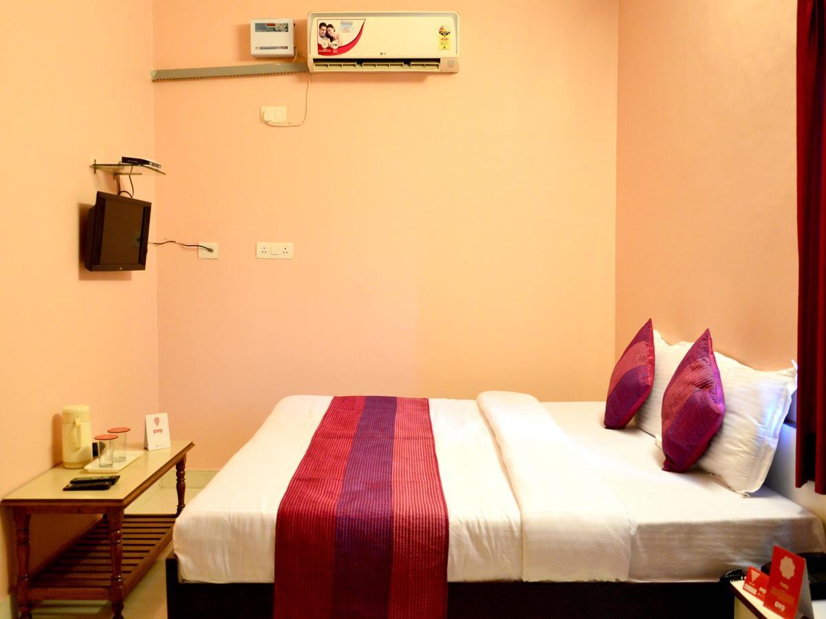 Oyo 6179 Hotel Aarjee Crescent Jaipur Exteriör bild